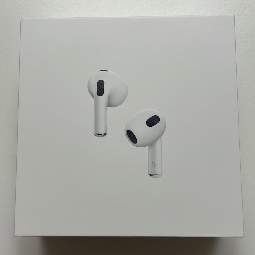Apple AirPods (3rd Generation)